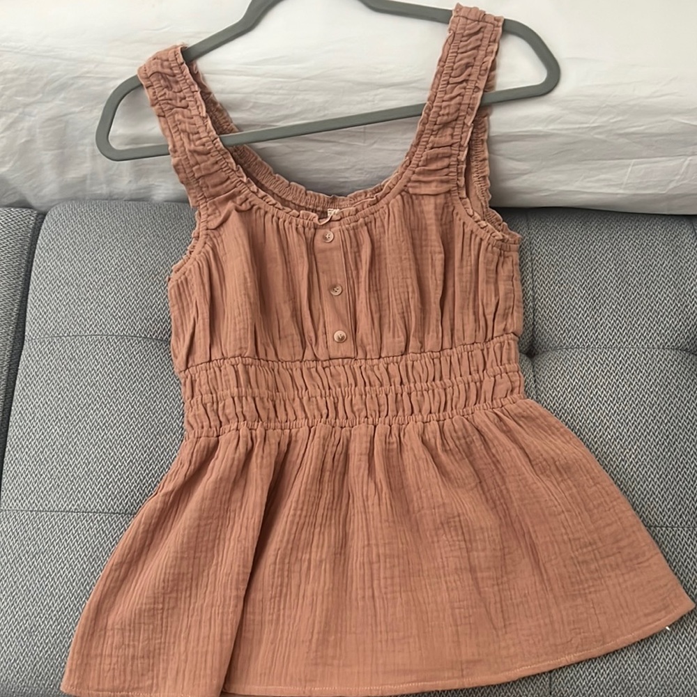 Hem & Threads top